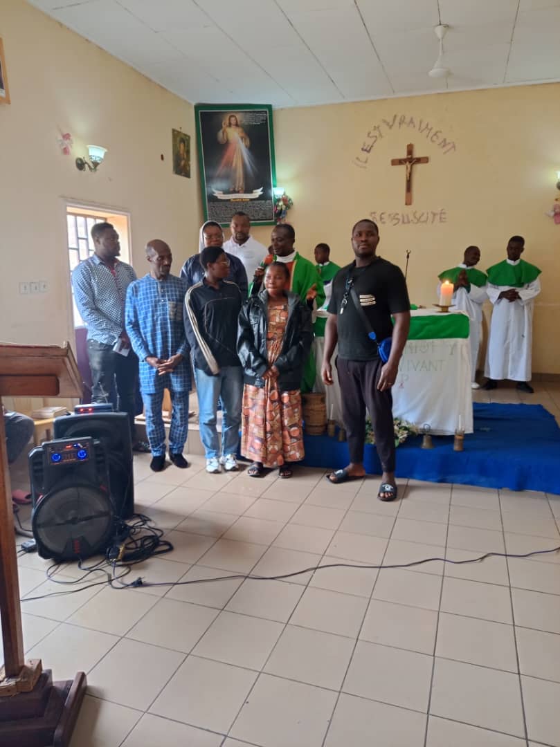 Photo de la vie communautaire de l'Association des Pauvres de Dieu.