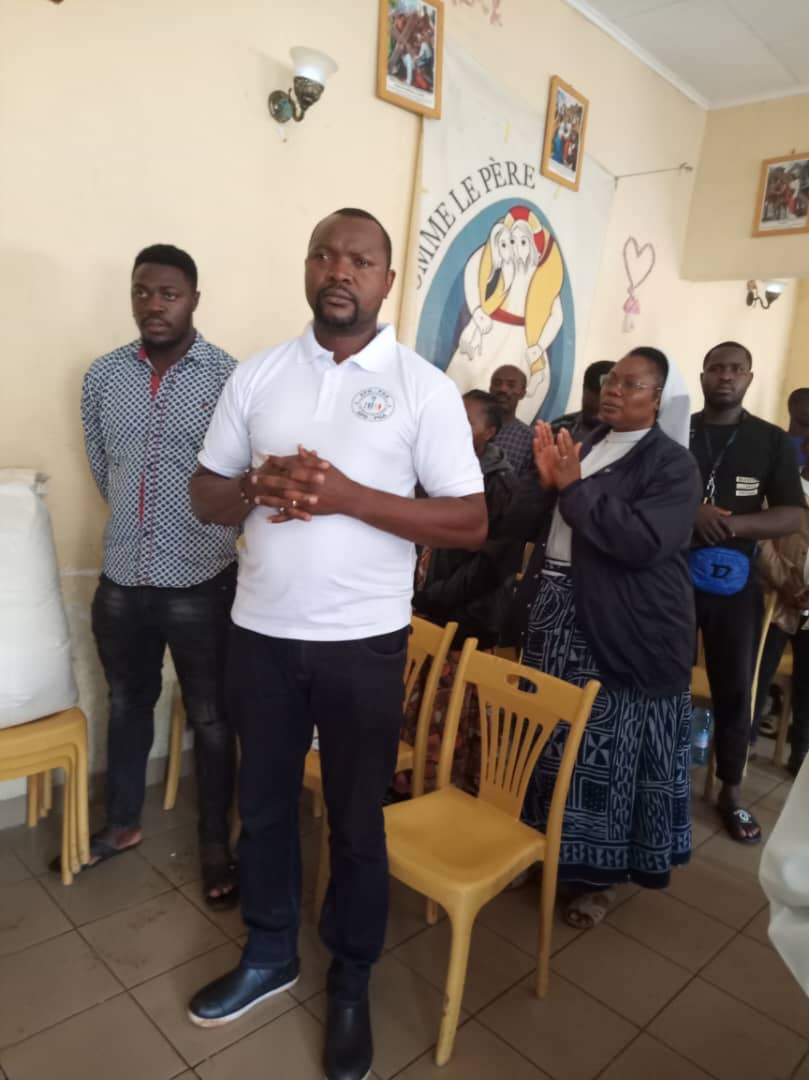 Photo de la vie communautaire de l'Association des Pauvres de Dieu.