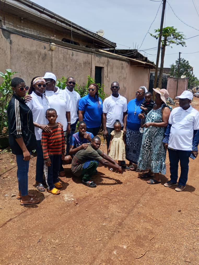 Photo de la vie communautaire de l'Association des Pauvres de Dieu.