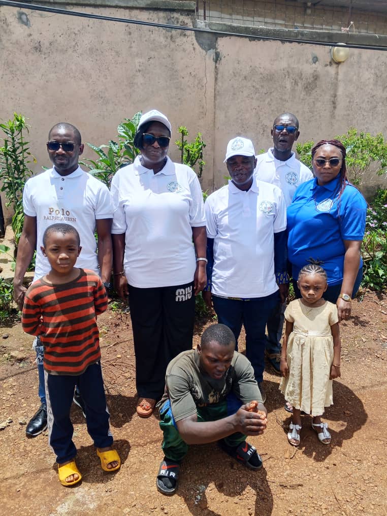 Photo de la vie communautaire de l'Association des Pauvres de Dieu.