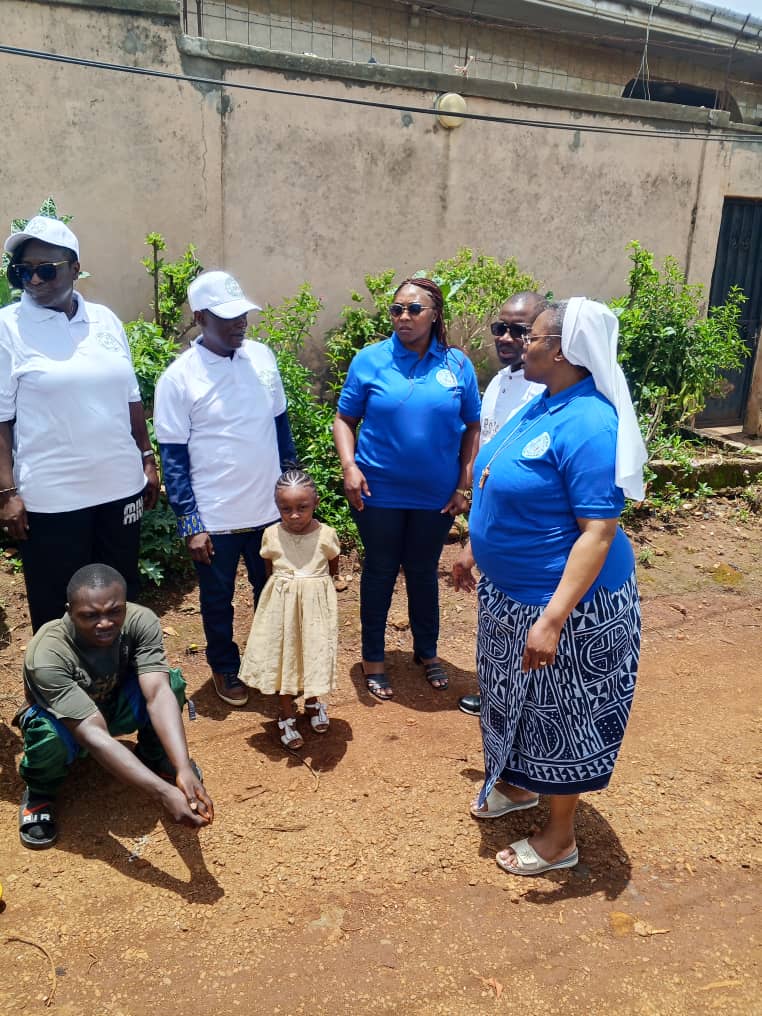 Photo de la vie communautaire de l'Association des Pauvres de Dieu.