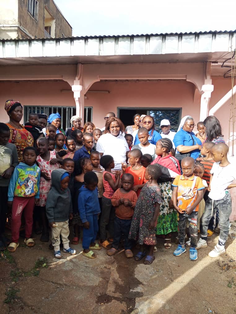 Photo de la vie communautaire de l'Association des Pauvres de Dieu.