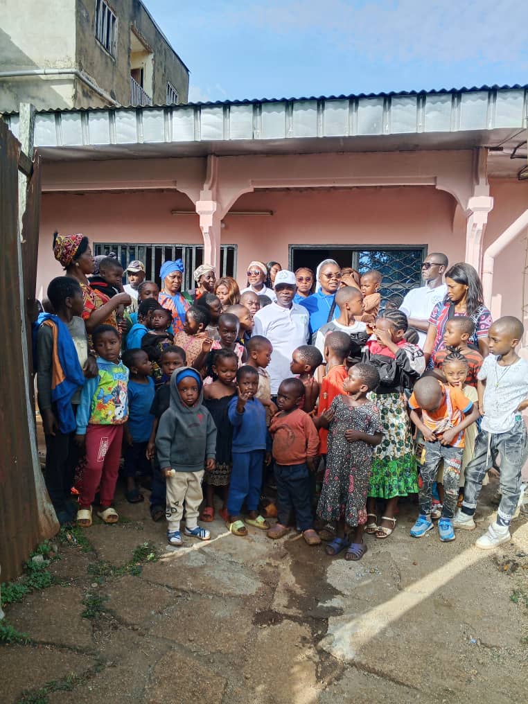 Photo de la vie communautaire de l'Association des Pauvres de Dieu.