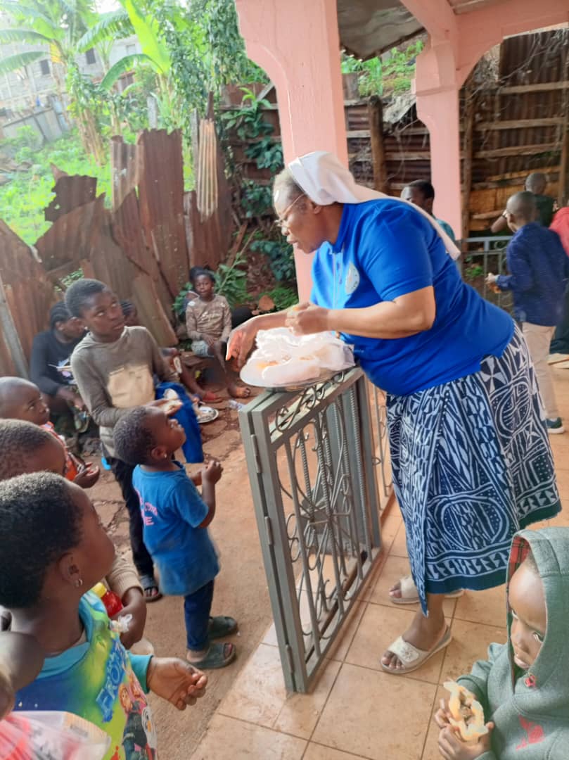 Photo de la vie communautaire de l'Association des Pauvres de Dieu.