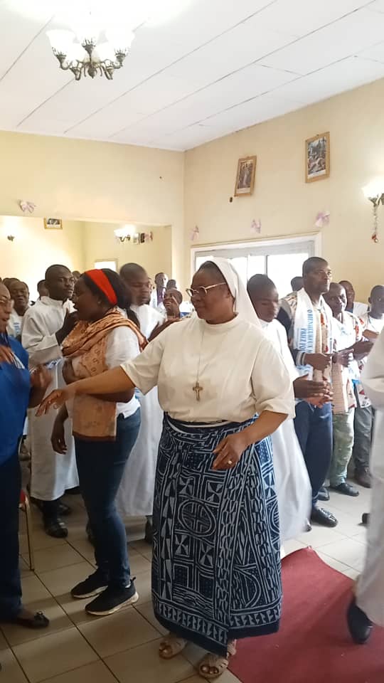 Photo de la vie communautaire de l'Association des Pauvres de Dieu.