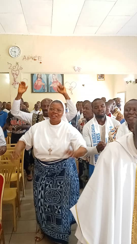 Photo de la vie communautaire de l'Association des Pauvres de Dieu.