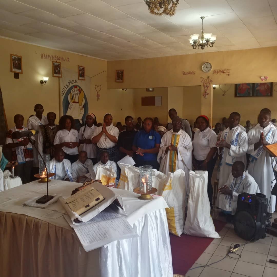 Photo de la vie communautaire de l'Association des Pauvres de Dieu.