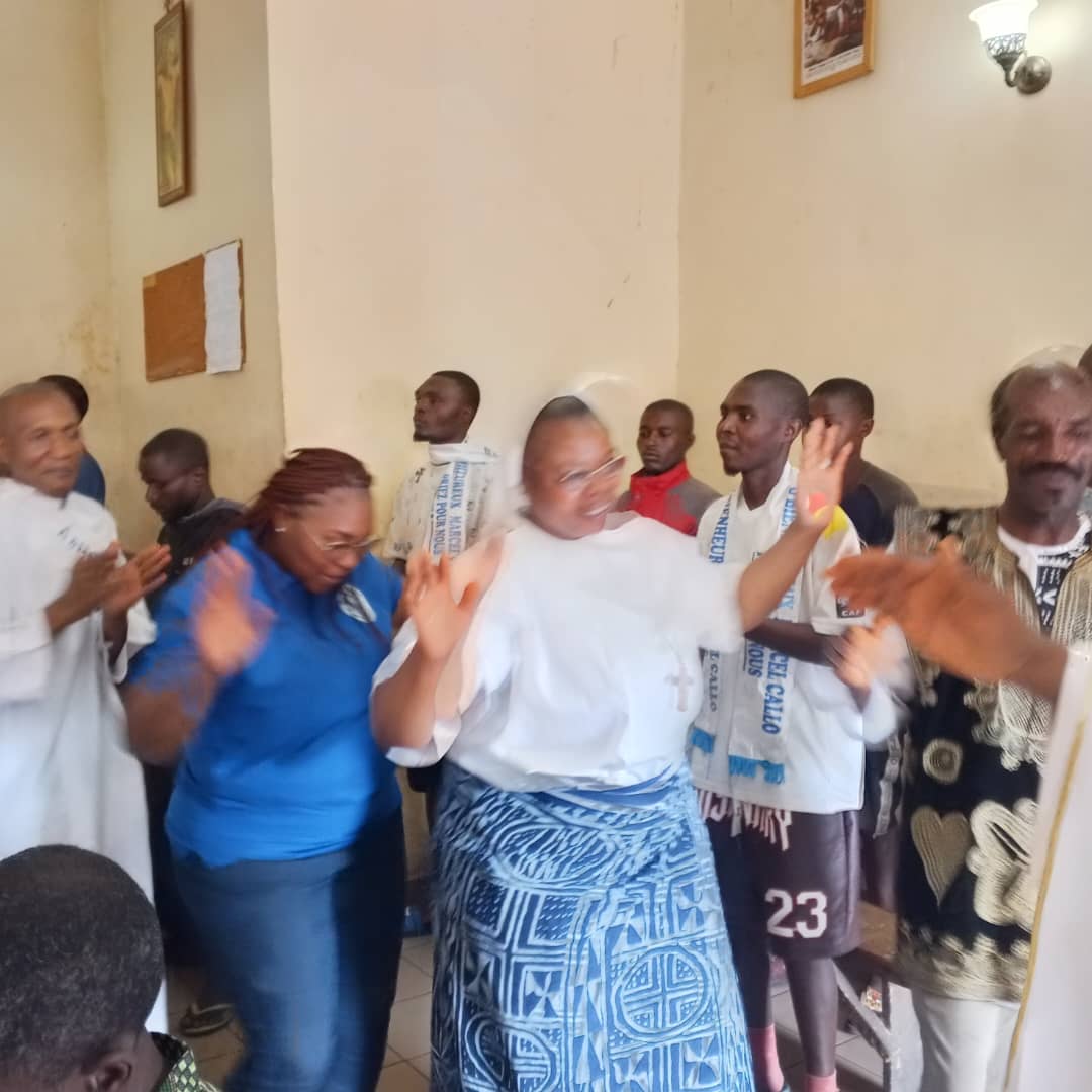 Photo de la vie communautaire de l'Association des Pauvres de Dieu.