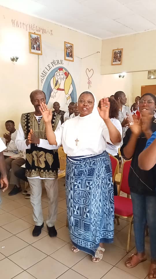 Photo de la vie communautaire de l'Association des Pauvres de Dieu.